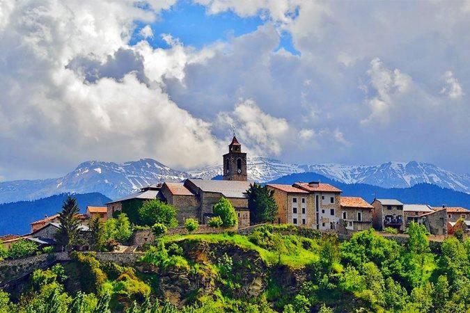 Apartamento Ático con encanto en Bellver de Cerdanya Exterior foto