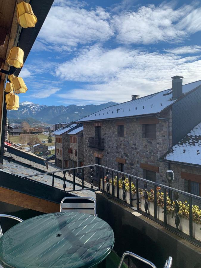 Apartamento Ático con encanto en Bellver de Cerdanya Exterior foto