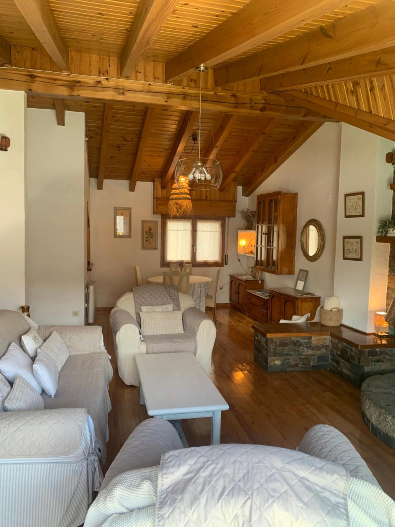 Apartamento Ático con encanto en Bellver de Cerdanya Exterior foto