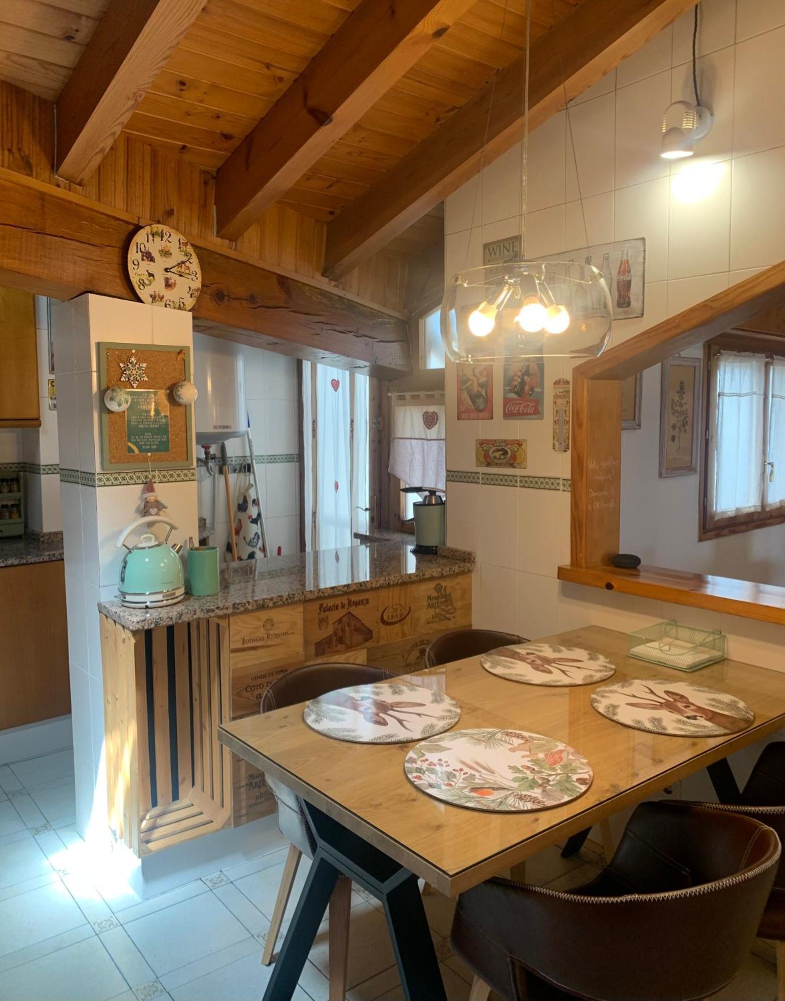 Apartamento Ático con encanto en Bellver de Cerdanya Exterior foto