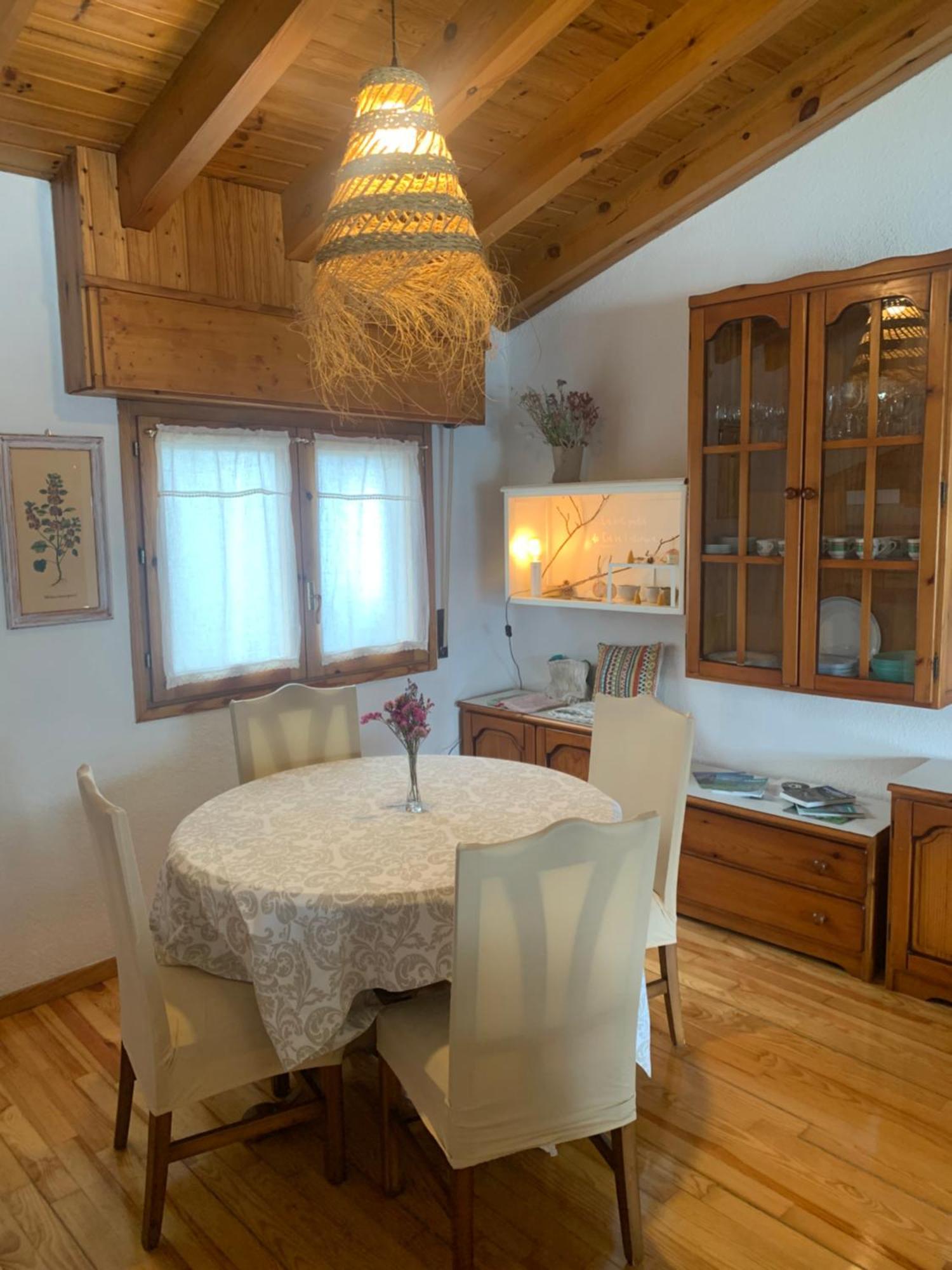Apartamento Ático con encanto en Bellver de Cerdanya Exterior foto